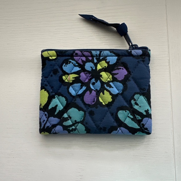 Vera Bradley coin purse Indigo Pop EUC - Picture 2 of 2